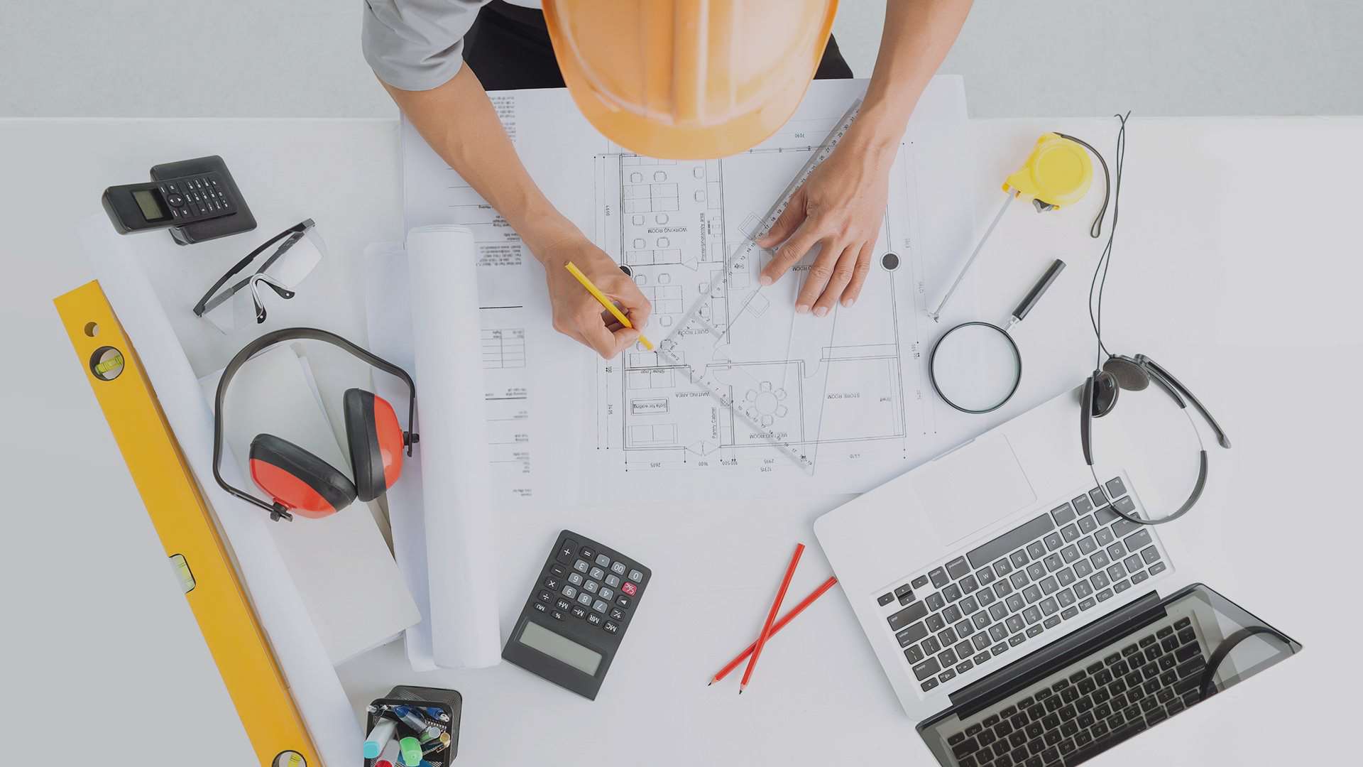 無油空壓機(jī)租賃-上海英柯艾爾